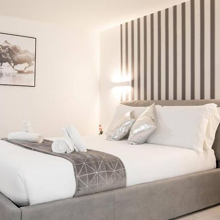 Unforgettable Split Level Jacuzzi Suite Navona - Top Collection Roma Exterior foto