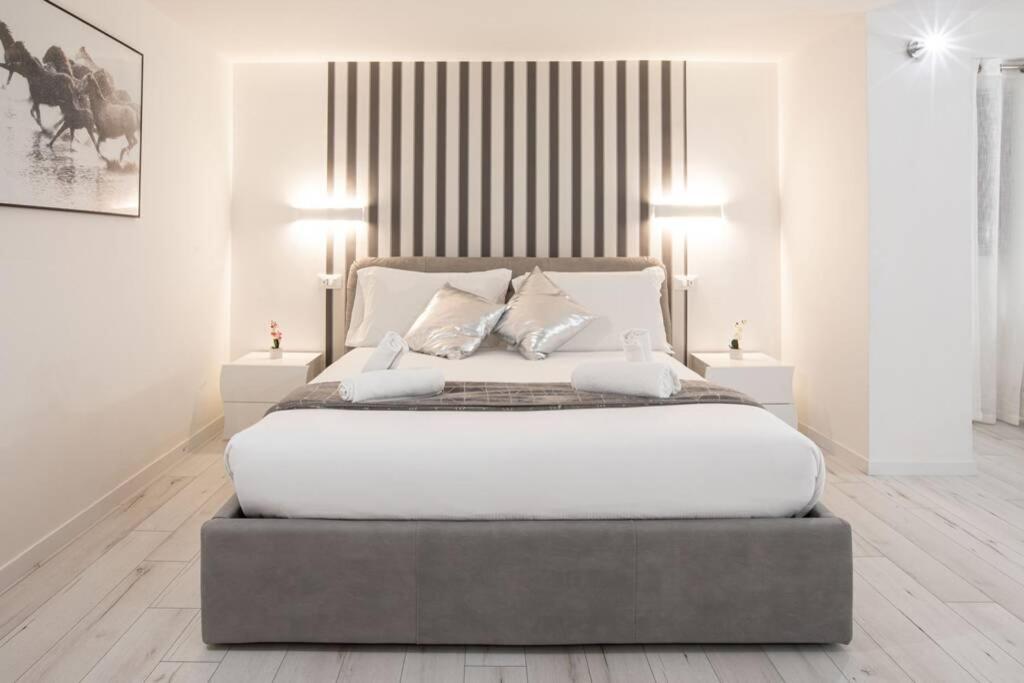 Unforgettable Split Level Jacuzzi Suite Navona - Top Collection Roma Exterior foto
